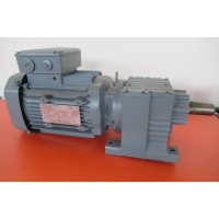 677 RPM 0,75 kW Asmaat 25 mm  IE3. UNUSED 